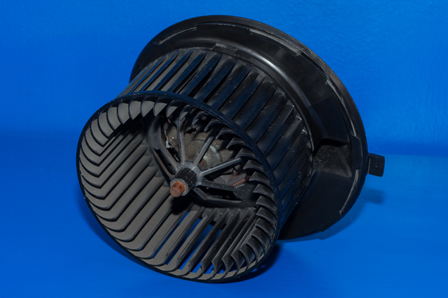Varmeapparat motor til VW Caddy, 2010-2015 (Type III, Fase 2)  (VAG|1K1 819 015 C)