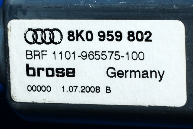 Ruteheis høyre foran til Audi A4 2007-2014 (Type IV) (B8) (B8) (VAG|8K0 959 802|)