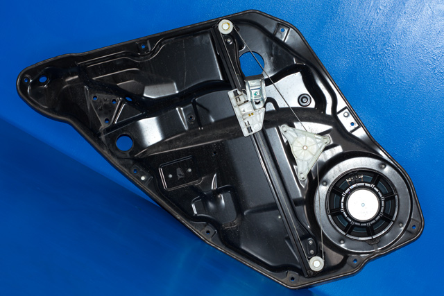 Ruteheis høyre bak til Mercedes GL 2006-2012 (X164) (X164) (MERCEDES|A 251 820 02 08|)