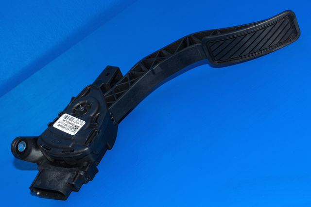 Pedal gass til Ford Fiesta, 2013-2017 (Type VI, Fase 2)  (HELLA|6PV 009 517-20)