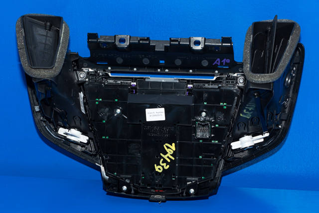 Bilstereo betjeningspanel til Ford Fiesta 2013-2017 (Type VI, Fase 2) (FORD|C1BT-18K811-SA|)