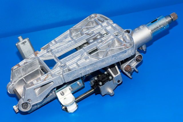 Rattaksel øvre til Tesla Model S 2013-2016 (Fase 1) (MERCEDES|A 204 460 14 16|)