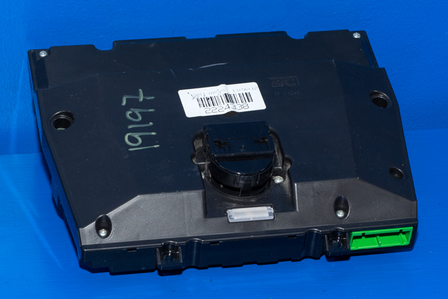 Bilstereo betjeningspanel til Volvo V70 2007-2013 (Type III, Fase 1) (VOLVO|30795271|)