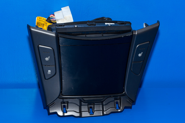 Dashbord diverse til Hyundai i40, 2012-2017  (HYUNDAI|84630-3Z440)