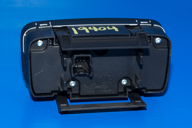 Bryter lys til Ford Mondeo 2011-2014 (Type IV, Fase 2) (FORD|AG9T-13A024-EB|)