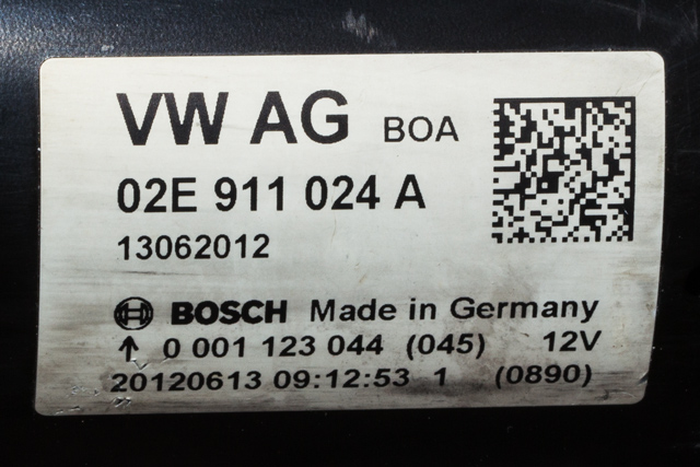 Starter diesel til VW Transporter / Caravelle 2009-2015 (Fase 2) (T5) (T5) (BOSCH|0 001 123 044|02E 911 024 A|)