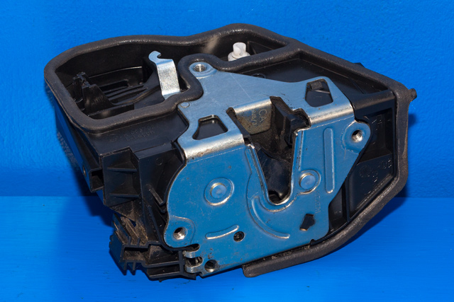 Låsekasse høyre foran til BMW X3 2007-2010 (Fase 2) (E83) (E83) (BMW|7 202 146|)