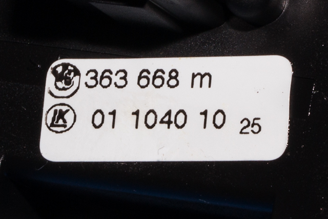 Bryter blink til BMW X3 2007-2010 (Fase 2) (E83) (E83) (LUK|01 1040 10-25|363 668 M|)