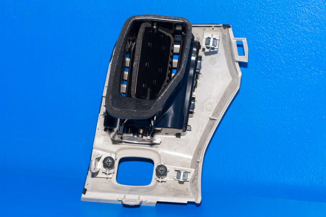 Dashbord friskluftdyse venstre til Nissan Leaf 2011-2017 (Type I)  