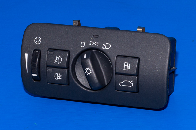 Bryter lys til Volvo XC70 2008-2013 (Type II, Fase 1) (VOLVO|30739414|)