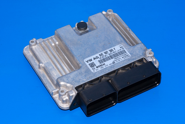 Styreenhet motor til VW Passat, 2015-2019 (Fase 1) (B8) (B8) (BOSCH|0 261 S09 836)