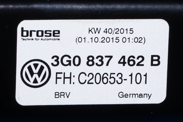 Ruteheis høyre foran til VW Passat 2015-2019 (Fase 1) (B8) (B8) (VAG|5Q4 959 802 B|)