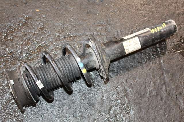 Fjærbein høyre foran til VW Passat, 2015-2019 (Fase 1) (B8) (B8) (VAG|3Q0 413 031 BP)
