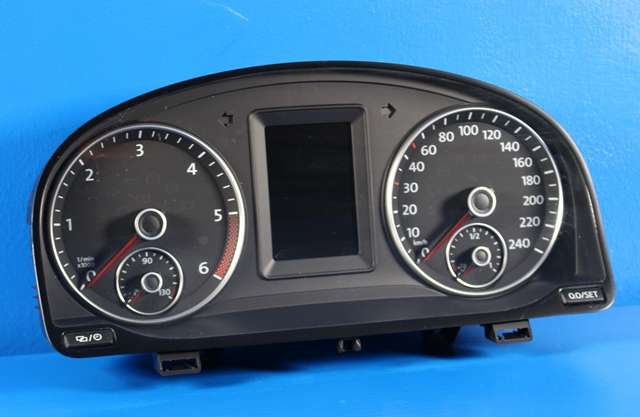 Instrumentpanel til VW Caddy 2015-2020 (Type III, Fase 3) (VAG|2K5 920 876 F|)