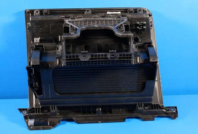 Hanskerom til VW Passat 2015-2019 (Fase 1) (B8) (B8) (VAG|3G1 857 097 N|)