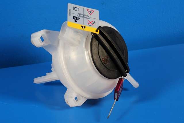 Ekspansjonstank inverter til VW Passat, 2015-2019 (Fase 1) (B8) (B8) (VAG|1S0 121 407 E)