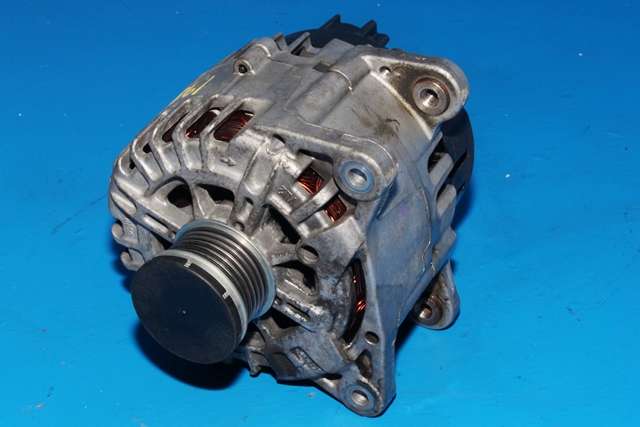 Dynamo til VW Polo 2009-2014 (Type V, Fase 1) (VALEO|TG14C039|03D 903 025 M. 14 VOLT - 140 AMP|)