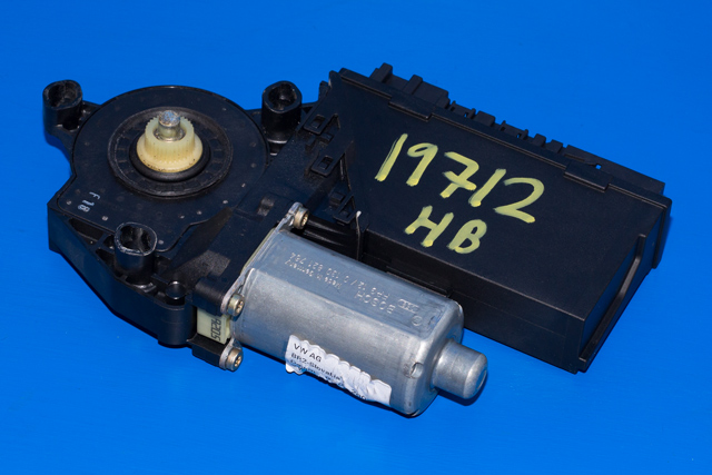 Ruteheis, kun motor, høyre bak til Porsche Cayenne 2002-2006 (Fase 1) (9PA) (9PA) (VAG|7L0 959 794|)