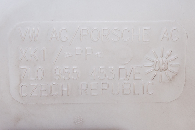 Spylertank foran til Porsche Cayenne 2002-2006 (Fase 1) (9PA) (9PA) (VAG|7L0 955 453 D/E|)
