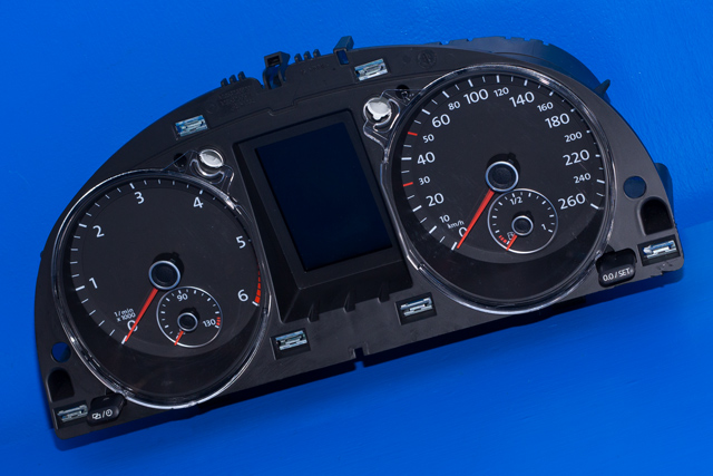 Instrumentpanel til VW Passat, 2011-2015 (B7) (B7) (VAG|3AA 920 870 J)