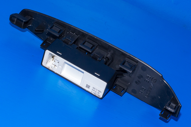 Bryter ruteheis til Mazda CX-5 2012-2017 (Type I) (MAZDA|KD45-66-380|)
