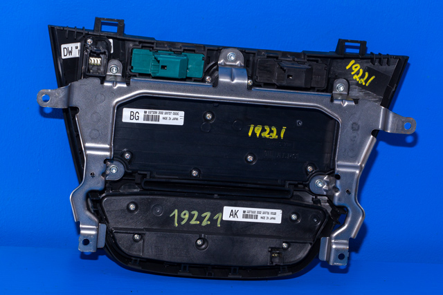 Bilstereo navigasjon betjeningspanel til Opel Insignia A 2009-2014  (GM|13 273 256|)