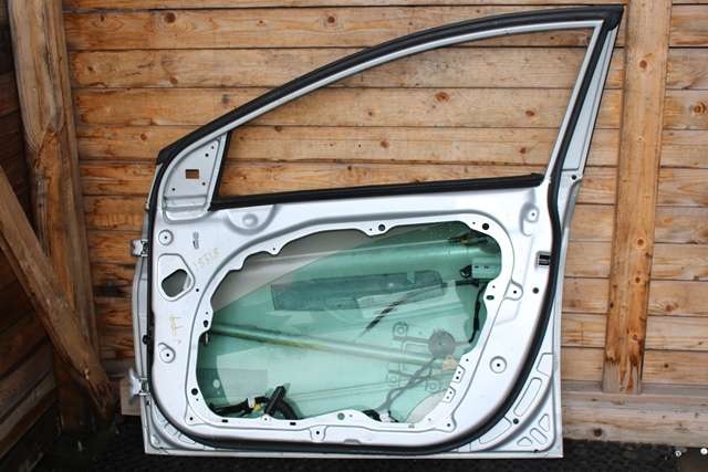 Dør høyre foran til Hyundai i40 2012-2017  
