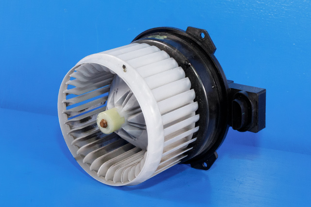 Varmeapparat motor til Mitsubishi Space Star, 2013-->> (Type II)  