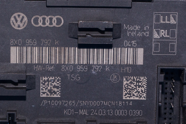 Styreenhet dør høyre foran til Audi A1 2010-2014 (Type I, Fase 1)  (VAG|8X0 959 792 K|)