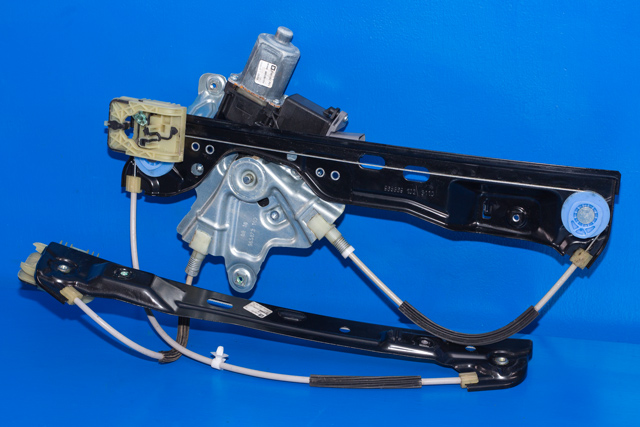 Ruteheis høyre foran til Opel Insignia A 2009-2014  (BROSE|966436-104|20 951 582|)