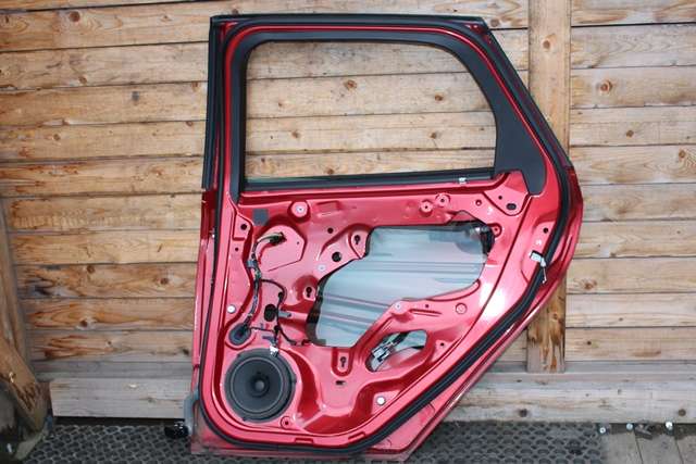 Dør høyre bak til Ford Focus 2011-2014 (Type III, Fase 1)