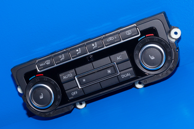Varmeapparat betjening til VW Golf, Plus/Cross, 2009-2013 (Fase 2)  (VAG|5K0 907 044 ES)