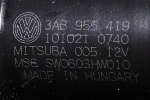 Viskermotor frontrute komplett m/overføring til VW Passat 2011-2015 (B7) (B7) (VAG|3AB 955 023|3AB 955 419|)