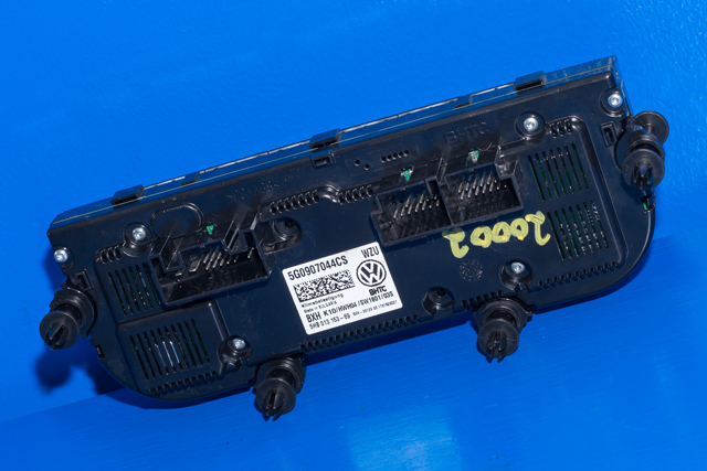 Varmeapparat betjening til VW Passat 2015-2019 (Fase 1) (B8) (B8) (VAG|5G0 907 044 CS|)