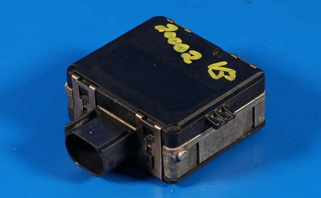 Sensor radar til VW Passat, 2015-2019 (Fase 1) (B8) (B8) (BOSCH|0 203 300 684)