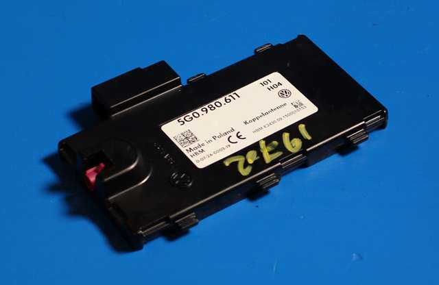 Antenne forsterker til VW Passat 2015-2019 (Fase 1) (B8) (B8) (VAG|5G0 980 611|)