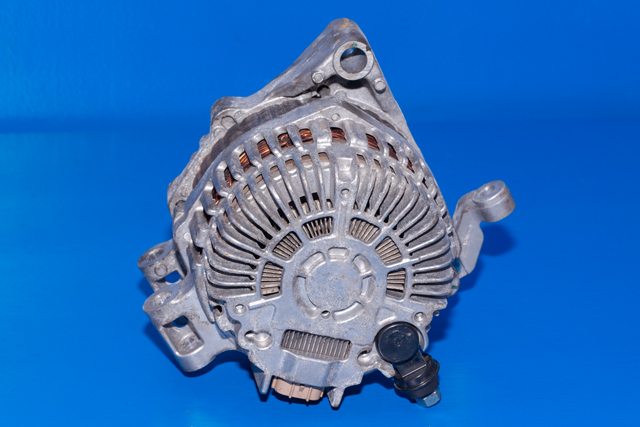 Dynamo til Subaru Forester 2008-2013 (Type III)  (MITSUBISHI|A2TL0091A|23700-AA701. 14 VOLT - 110 AMP|)