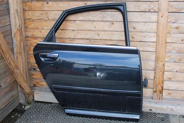 Dør høyre bak til Audi A8, 2003-2010 (Type II)  