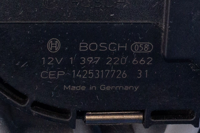 Viskermotor frontrute komplett m/overføring til VW Passat 2015-2019 (Fase 1) (B8) (B8) (VAG|3G1 955 023 C|3G1 955 119 A|)