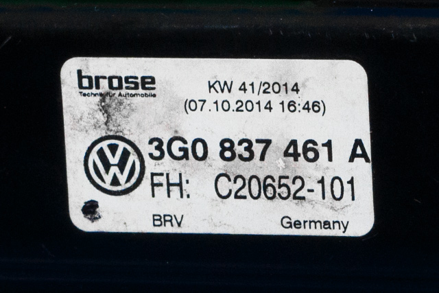 Ruteheis venstre foran til VW Passat 2015-2019 (Fase 1) (B8) (B8) (VAG|5Q4 959 801 B|)
