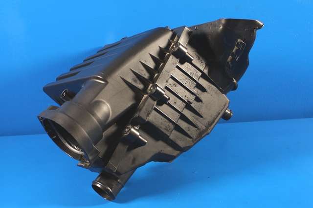 Luftfilterboks til VW Passat 2015-2019 (Fase 1) (B8) (B8) (VAG|5Q0 129 607 AB|)