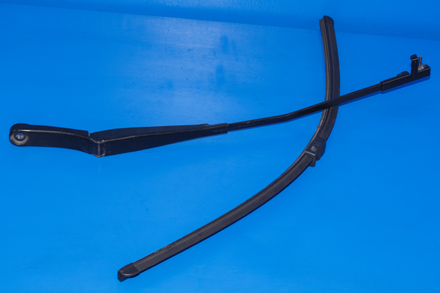 Viskerarm frontrute høyre til VW Golf, Plus/Cross, 2009-2013 (Fase 2)  