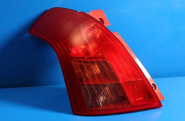 Baklykt venstre til Suzuki Swift, 2005-2010