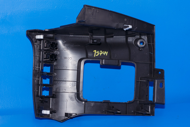 Dashbord diverse til Mitsubishi Outlander 2012-2015 (Type III, Fase 1)