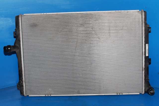 Radiator (manuell gir) til VW Passat 2011-2015 (B7) (B7) (VAG|3AA 121 253|)