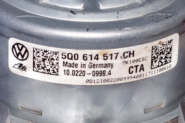 ABS sentral til VW Passat 2015-2019 (Fase 1) (B8) (B8) (VAG|5Q0 614 517 CH|)