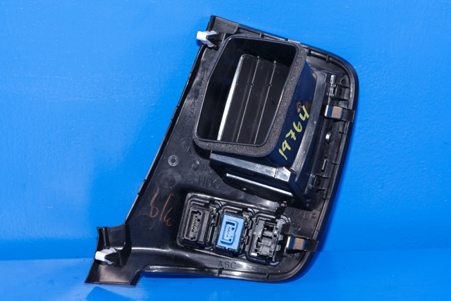 Dashbord friskluftdyse til Mitsubishi Outlander 2012-2015 (Type III, Fase 1)  