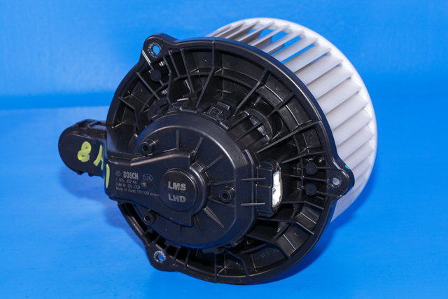 Varmeapparat motor til Tesla Model S 2013-2016 (Fase 1) (BOSCH|F 00S 3B2 441|)
