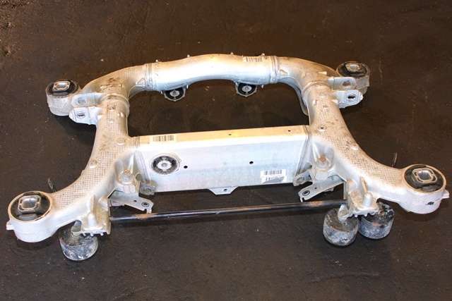 Travers bak til BMW 5-Serie 2010-2017 (F10/F11) (F10/F11) 
