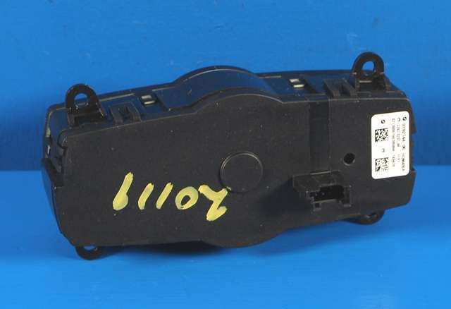 Bryter lys til BMW 5-Serie 2010-2017 (F10/F11) (F10/F11) (BMW|9 192 744|)